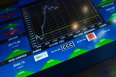 22 spółki z GPW na trzeci kwartał. Analitycy wskazali faworytów