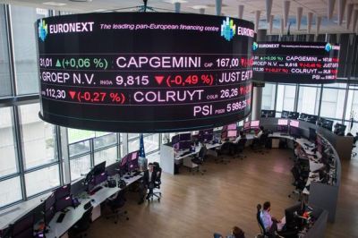 Spadek europejskiego rynku akcji przez słabość Wall Street. W Warszawie jednak rekord WIG20